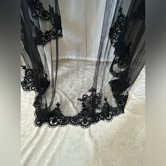 Evening /Wedding Dress with Vail, black - Picture 11 of 12